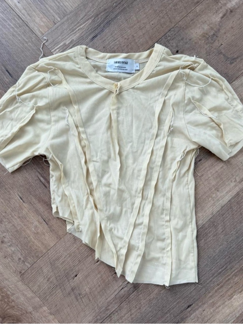 SAMI MIRO VINTAGE Pale Yellow Distressed Short Sleeve Tee